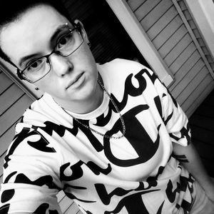 Meet your Posher, Naomi